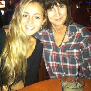 Meet your Posher, Roxanne